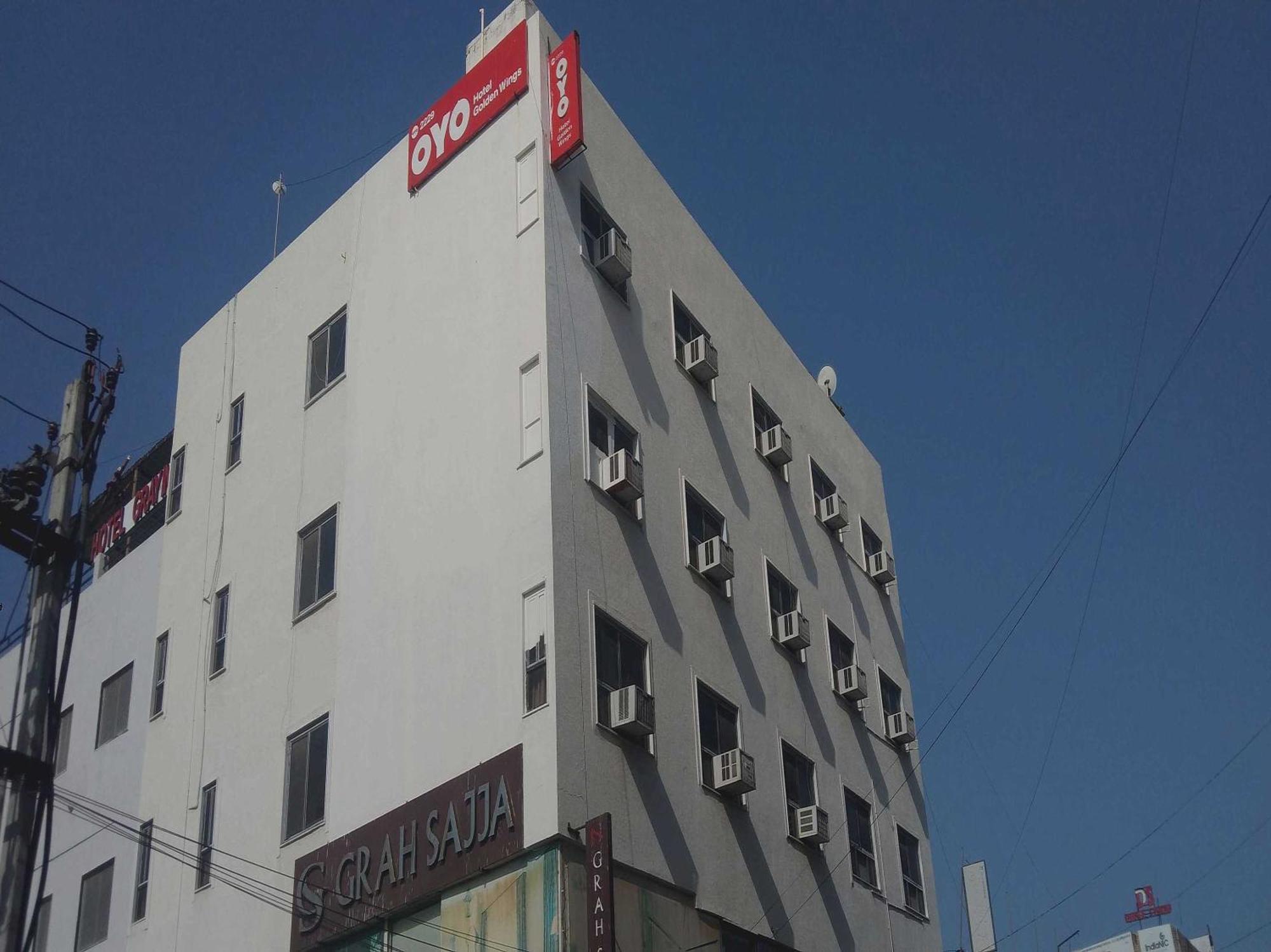 Oyo Flagship Hotel Golden Wings Udaipur Exterior foto