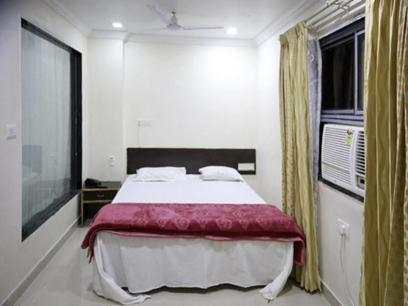 Hotel O Golden Wings Udaipur Exterior foto